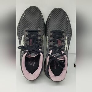 Brooks Adrenaline GTS 22 Wide size 9.5 Black, Gray, Pink Running Shoes